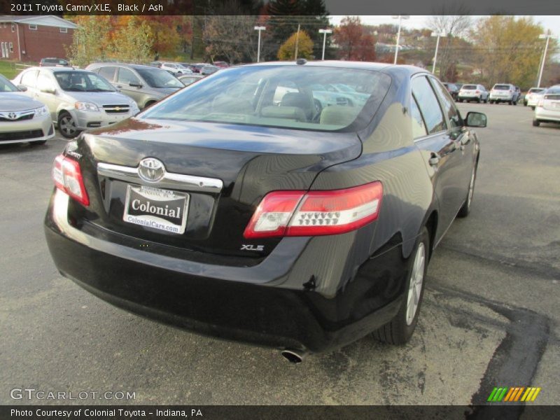 Black / Ash 2011 Toyota Camry XLE