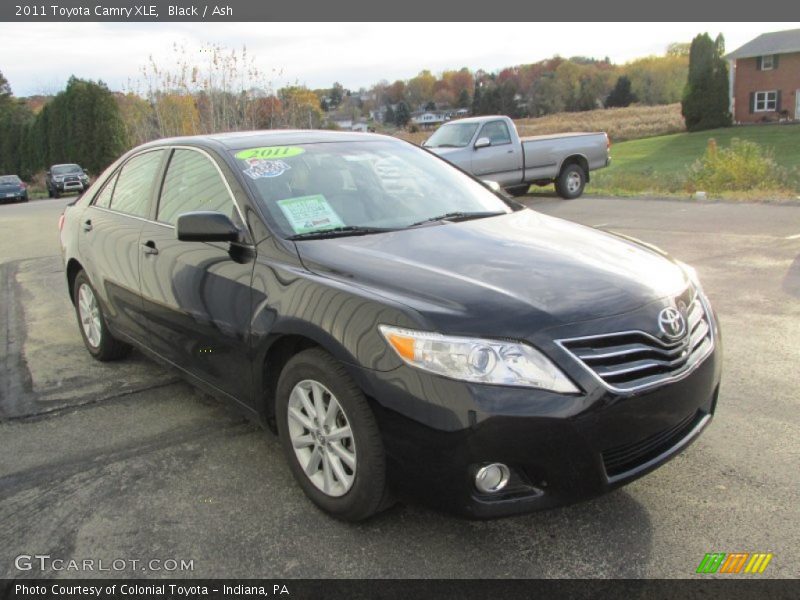 Black / Ash 2011 Toyota Camry XLE