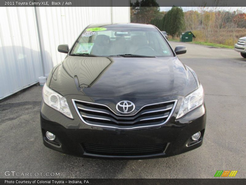 Black / Ash 2011 Toyota Camry XLE