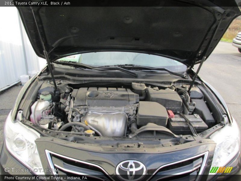 Black / Ash 2011 Toyota Camry XLE