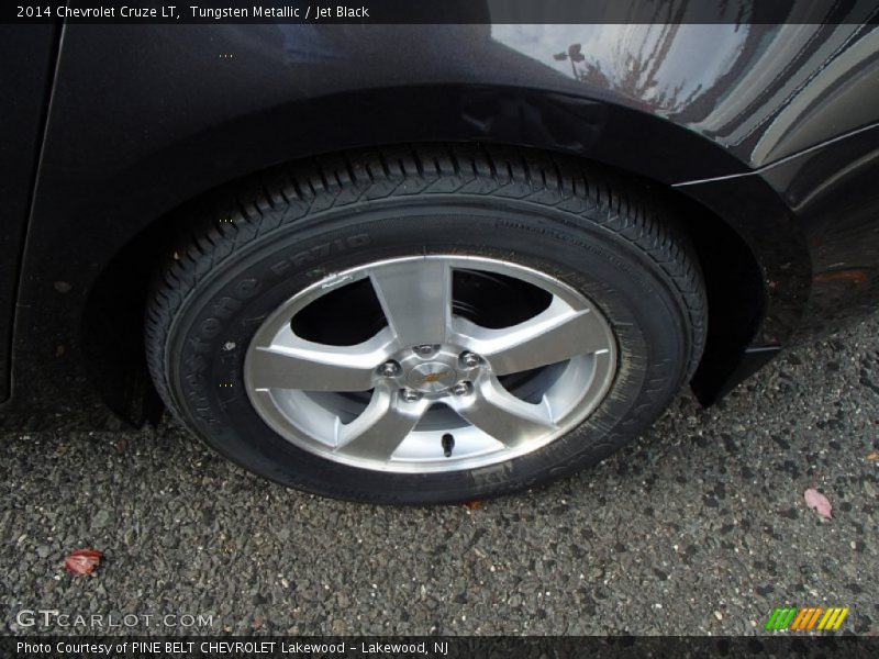 Tungsten Metallic / Jet Black 2014 Chevrolet Cruze LT