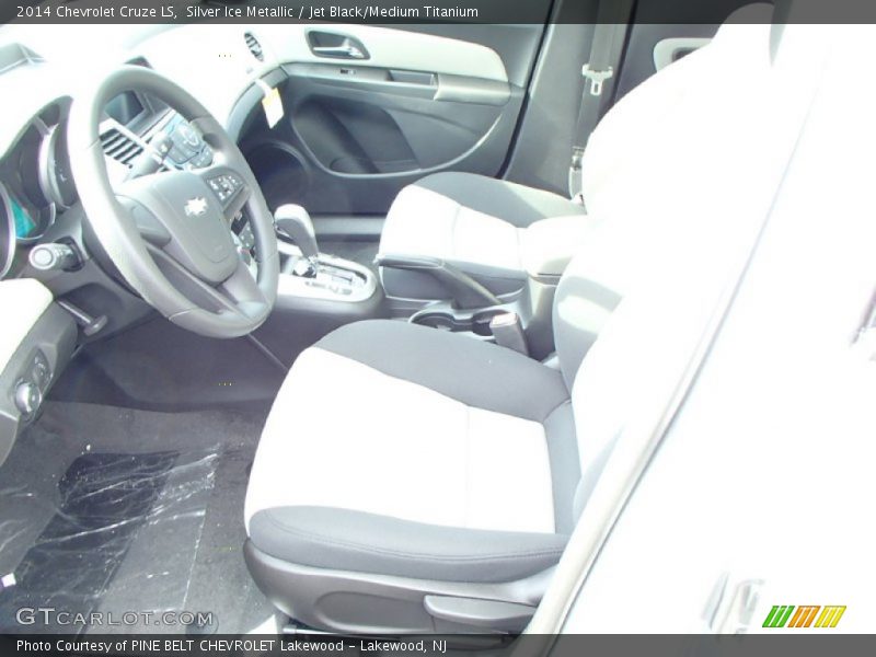 Silver Ice Metallic / Jet Black/Medium Titanium 2014 Chevrolet Cruze LS