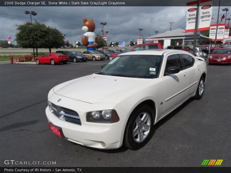 Stone White / Dark Slate Gray/Light Graystone 2006 Dodge Charger SE