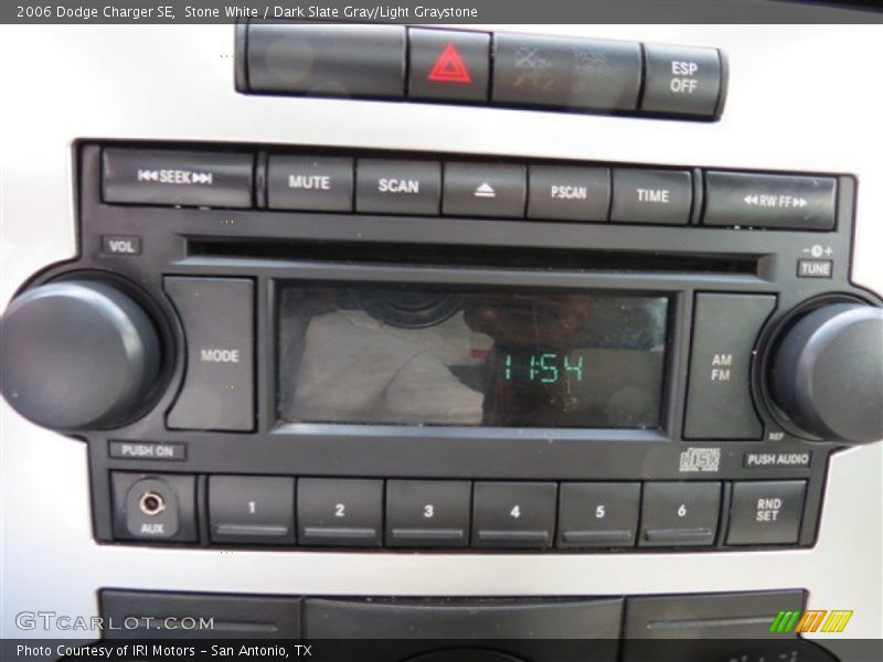Stone White / Dark Slate Gray/Light Graystone 2006 Dodge Charger SE