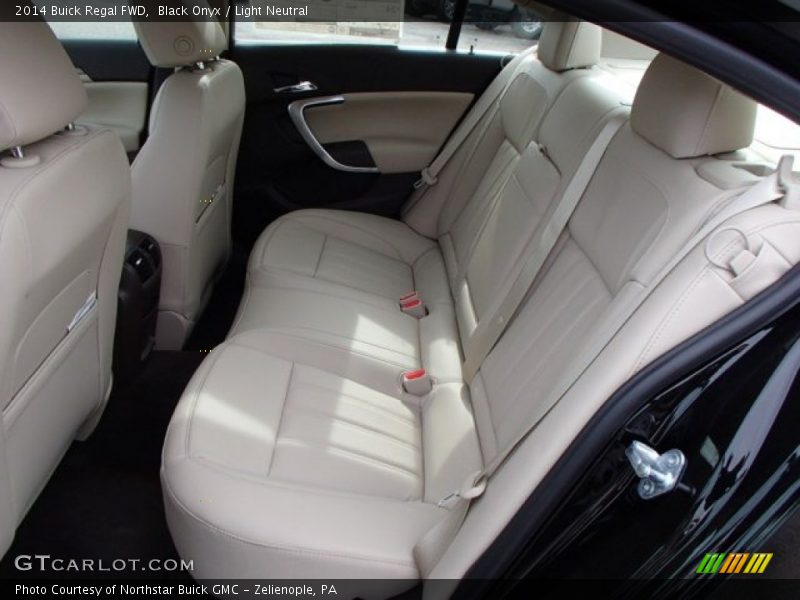 Black Onyx / Light Neutral 2014 Buick Regal FWD