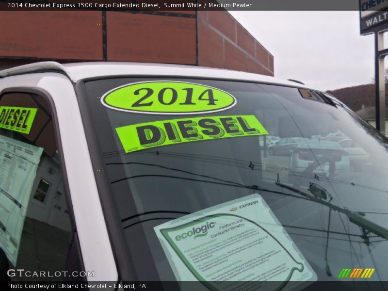 Summit White / Medium Pewter 2014 Chevrolet Express 3500 Cargo Extended Diesel