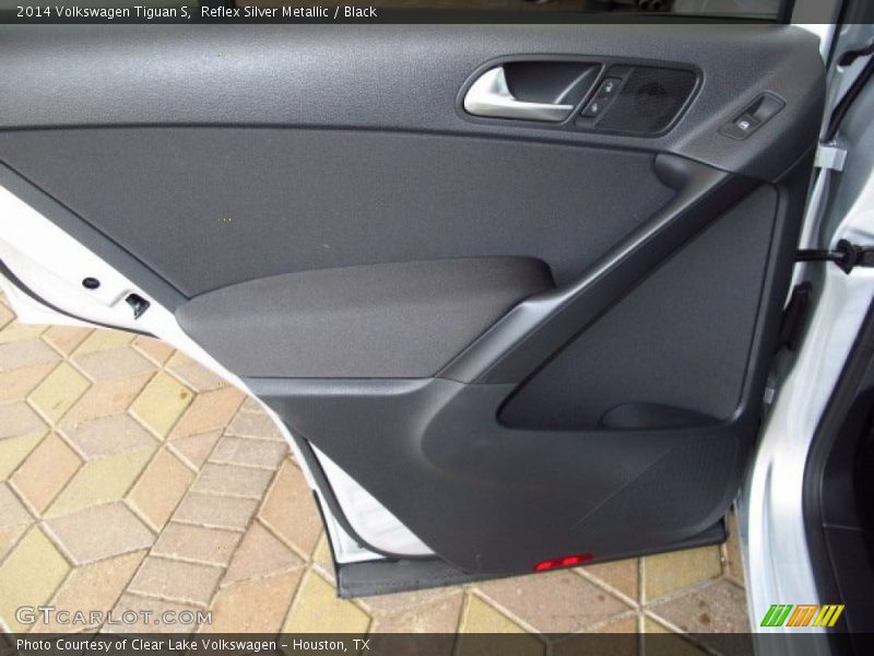 Reflex Silver Metallic / Black 2014 Volkswagen Tiguan S
