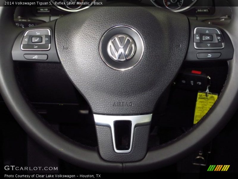 Reflex Silver Metallic / Black 2014 Volkswagen Tiguan S