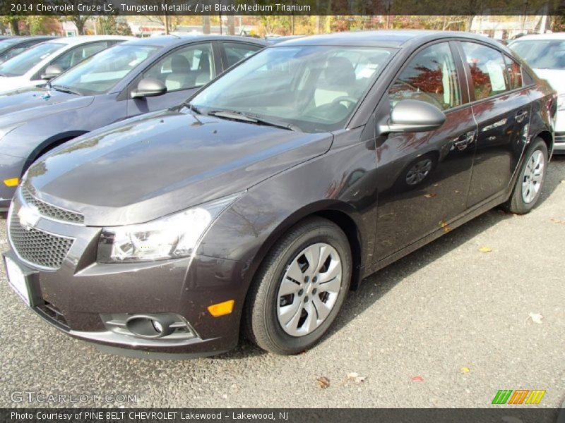Tungsten Metallic / Jet Black/Medium Titanium 2014 Chevrolet Cruze LS