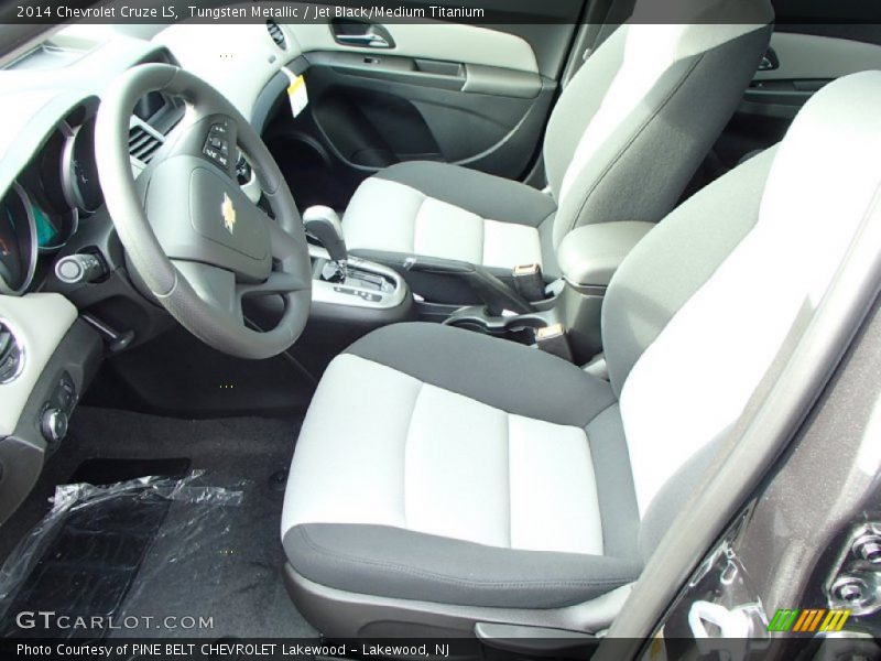 Tungsten Metallic / Jet Black/Medium Titanium 2014 Chevrolet Cruze LS