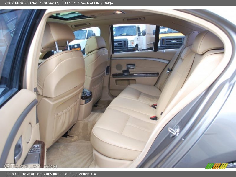 Rear Seat of 2007 7 Series 750i Sedan