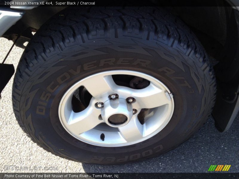 Super Black / Charcoal 2004 Nissan Xterra XE 4x4