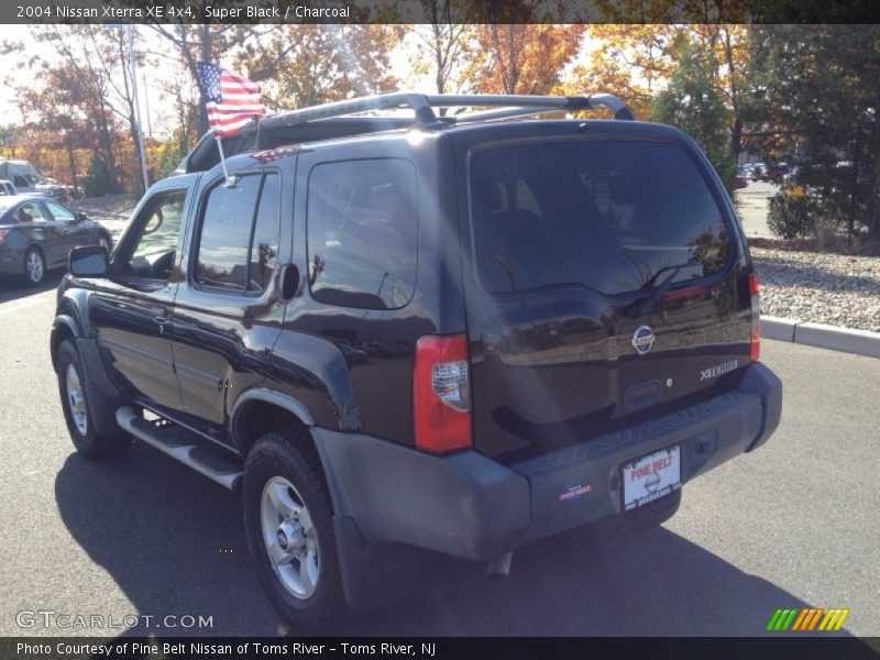 Super Black / Charcoal 2004 Nissan Xterra XE 4x4