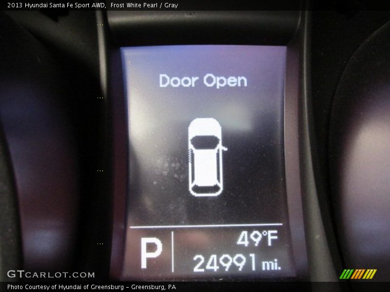 Frost White Pearl / Gray 2013 Hyundai Santa Fe Sport AWD