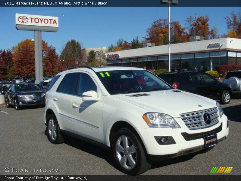 Arctic White / Black 2011 Mercedes-Benz ML 350 4Matic