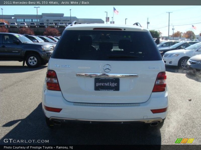 Arctic White / Black 2011 Mercedes-Benz ML 350 4Matic
