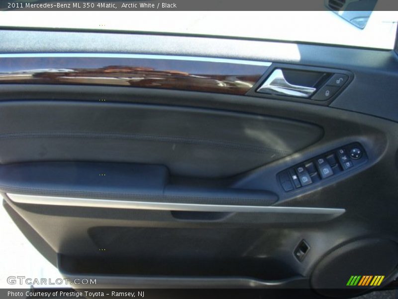 Arctic White / Black 2011 Mercedes-Benz ML 350 4Matic