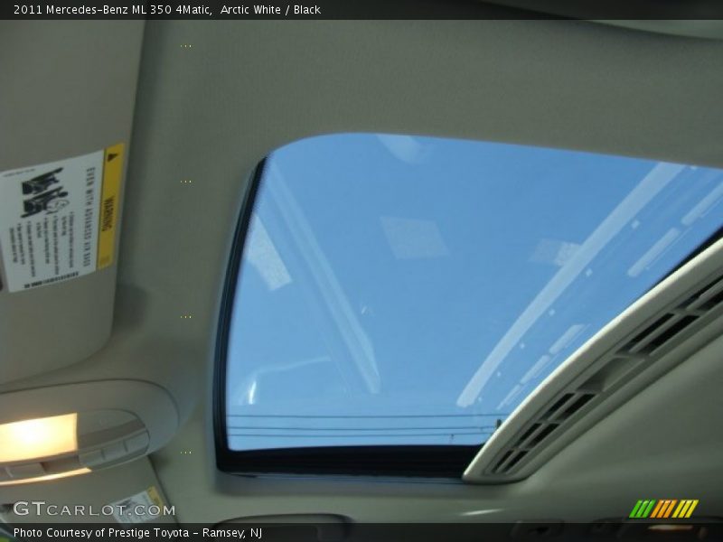 Arctic White / Black 2011 Mercedes-Benz ML 350 4Matic