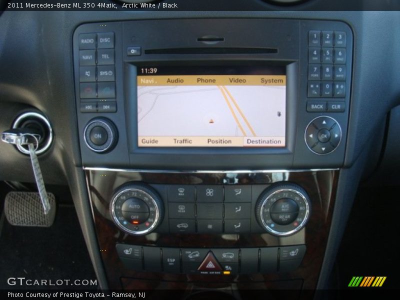 Arctic White / Black 2011 Mercedes-Benz ML 350 4Matic