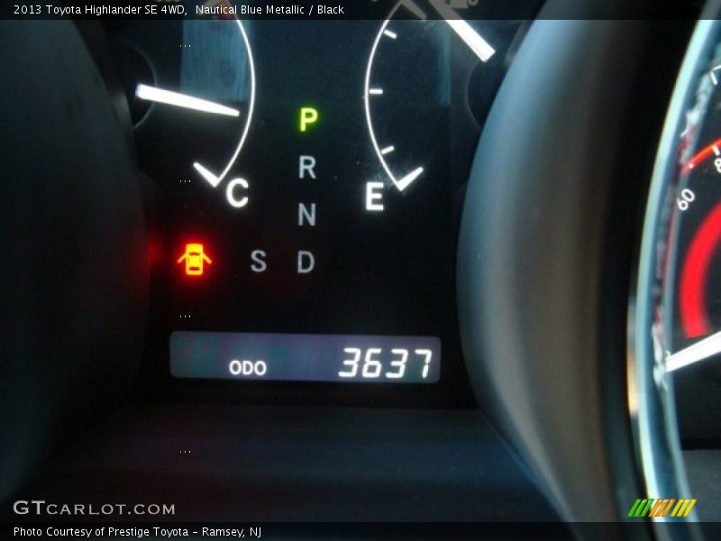 Nautical Blue Metallic / Black 2013 Toyota Highlander SE 4WD