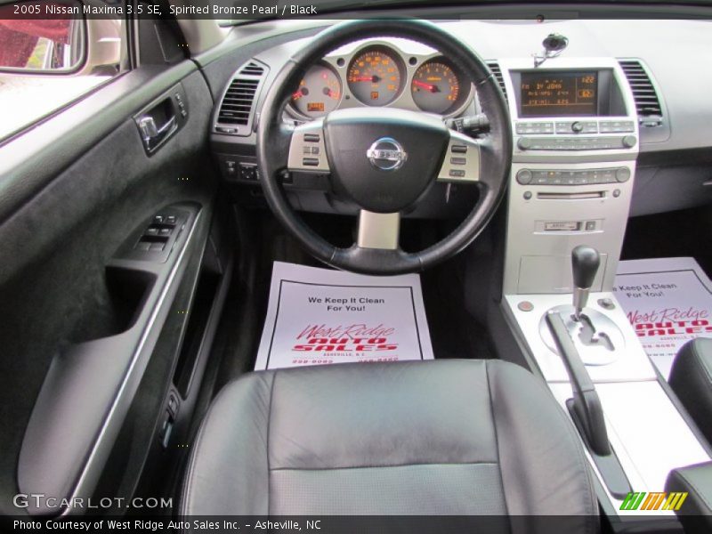 Spirited Bronze Pearl / Black 2005 Nissan Maxima 3.5 SE