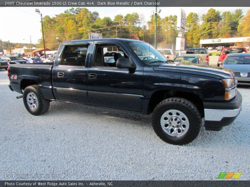 Dark Blue Metallic / Dark Charcoal 2005 Chevrolet Silverado 1500 LS Crew Cab 4x4