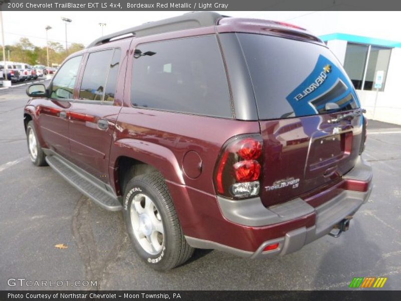Bordeaux Red Metallic / Light Gray 2006 Chevrolet TrailBlazer EXT LS 4x4