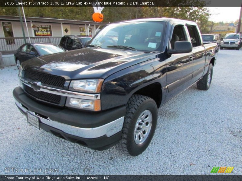 Dark Blue Metallic / Dark Charcoal 2005 Chevrolet Silverado 1500 LS Crew Cab 4x4