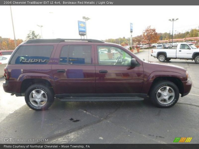 Bordeaux Red Metallic / Light Gray 2006 Chevrolet TrailBlazer EXT LS 4x4