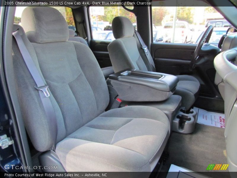 Dark Blue Metallic / Dark Charcoal 2005 Chevrolet Silverado 1500 LS Crew Cab 4x4