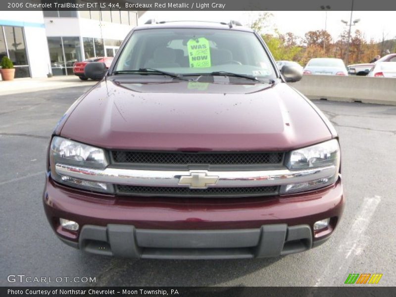 Bordeaux Red Metallic / Light Gray 2006 Chevrolet TrailBlazer EXT LS 4x4