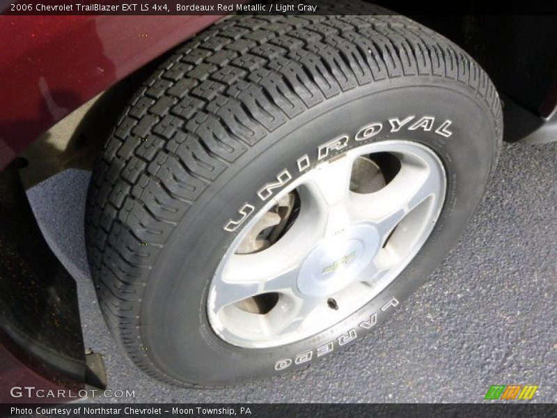 Bordeaux Red Metallic / Light Gray 2006 Chevrolet TrailBlazer EXT LS 4x4