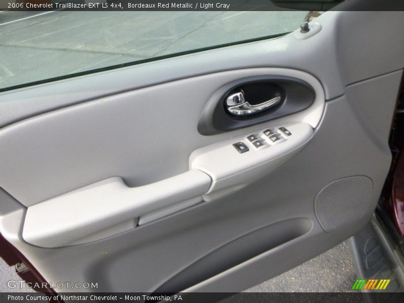 Bordeaux Red Metallic / Light Gray 2006 Chevrolet TrailBlazer EXT LS 4x4
