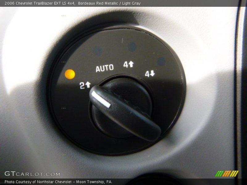 Bordeaux Red Metallic / Light Gray 2006 Chevrolet TrailBlazer EXT LS 4x4
