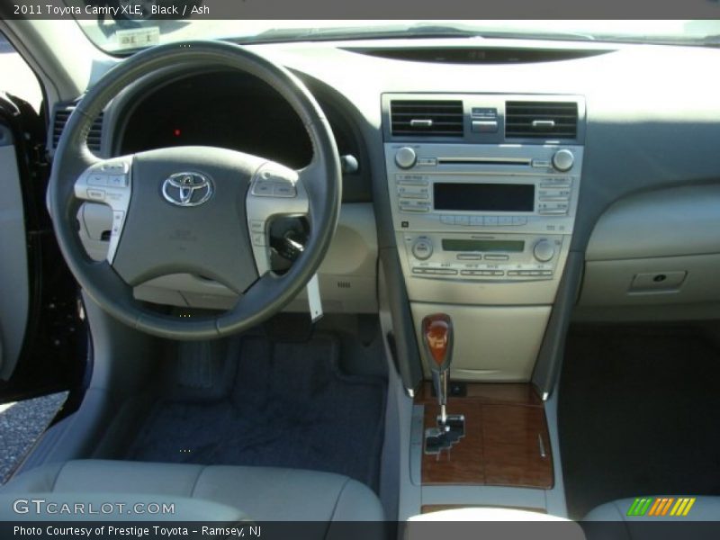 Black / Ash 2011 Toyota Camry XLE