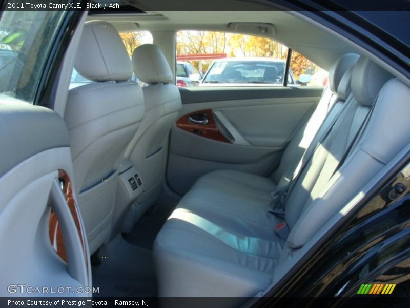 Black / Ash 2011 Toyota Camry XLE