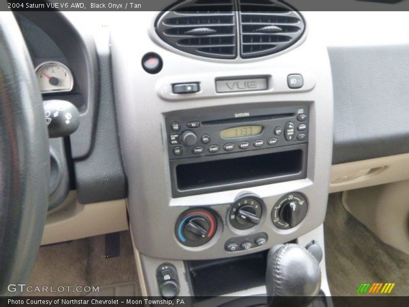 Black Onyx / Tan 2004 Saturn VUE V6 AWD