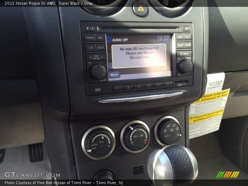 Super Black / Gray 2013 Nissan Rogue SV AWD