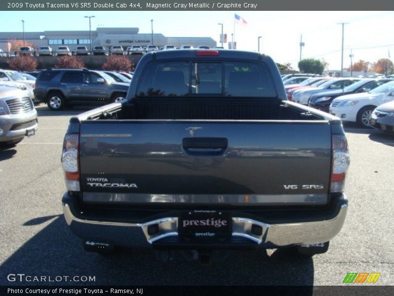 Magnetic Gray Metallic / Graphite Gray 2009 Toyota Tacoma V6 SR5 Double Cab 4x4