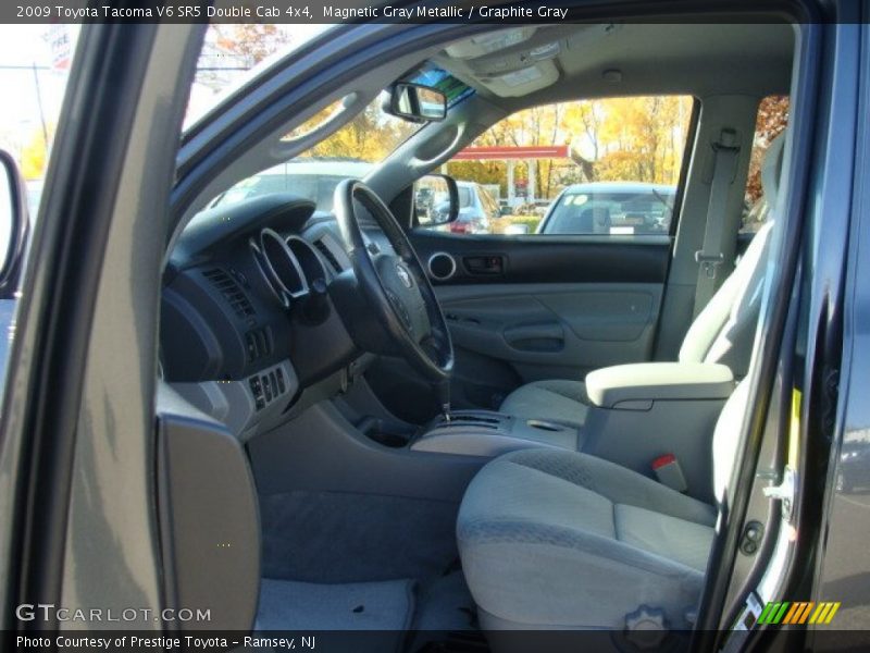 Magnetic Gray Metallic / Graphite Gray 2009 Toyota Tacoma V6 SR5 Double Cab 4x4