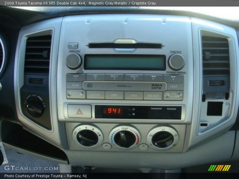 Magnetic Gray Metallic / Graphite Gray 2009 Toyota Tacoma V6 SR5 Double Cab 4x4
