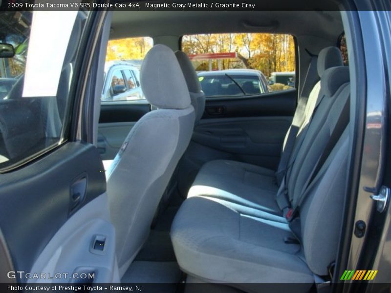 Magnetic Gray Metallic / Graphite Gray 2009 Toyota Tacoma V6 SR5 Double Cab 4x4