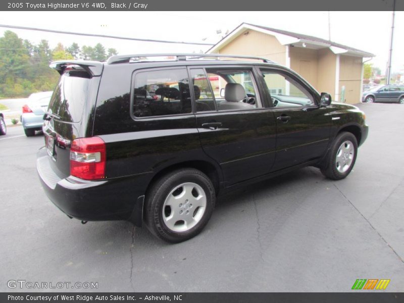 Black / Gray 2005 Toyota Highlander V6 4WD