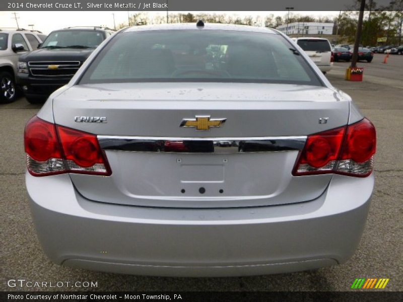 Silver Ice Metallic / Jet Black 2014 Chevrolet Cruze LT