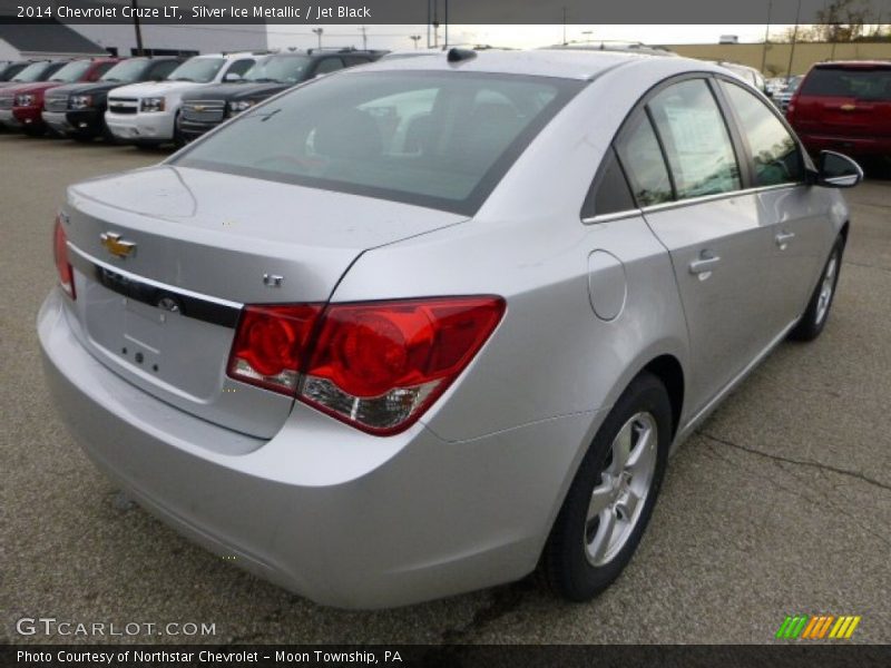 Silver Ice Metallic / Jet Black 2014 Chevrolet Cruze LT