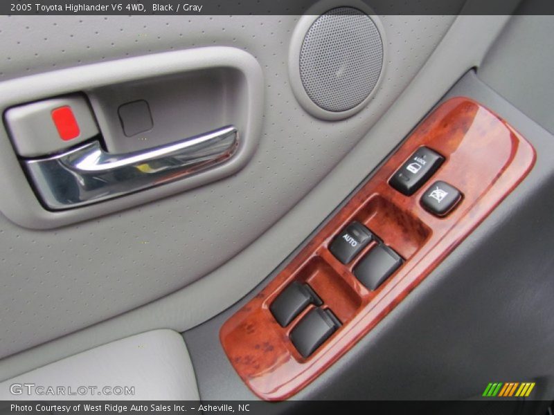 Black / Gray 2005 Toyota Highlander V6 4WD
