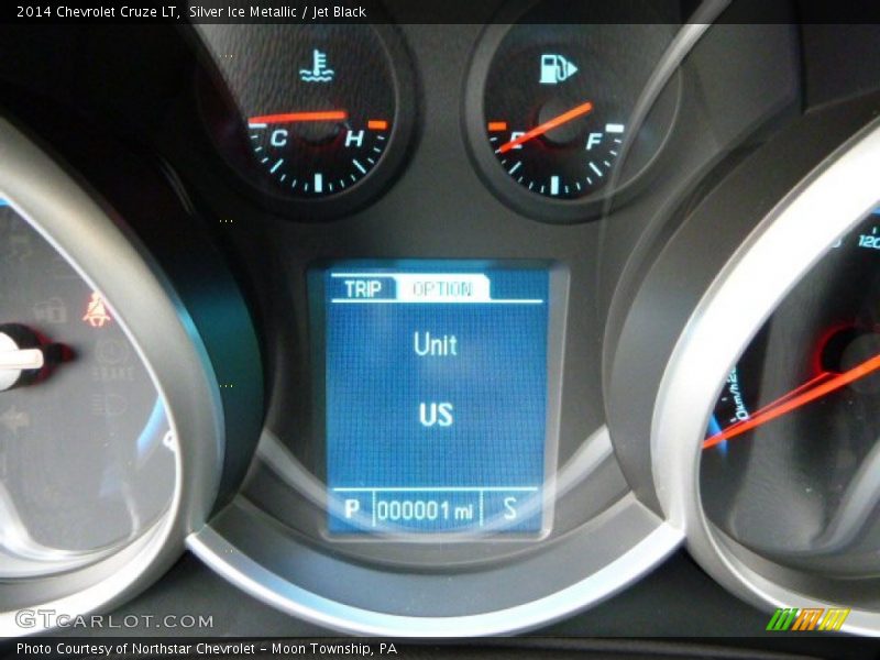 Silver Ice Metallic / Jet Black 2014 Chevrolet Cruze LT
