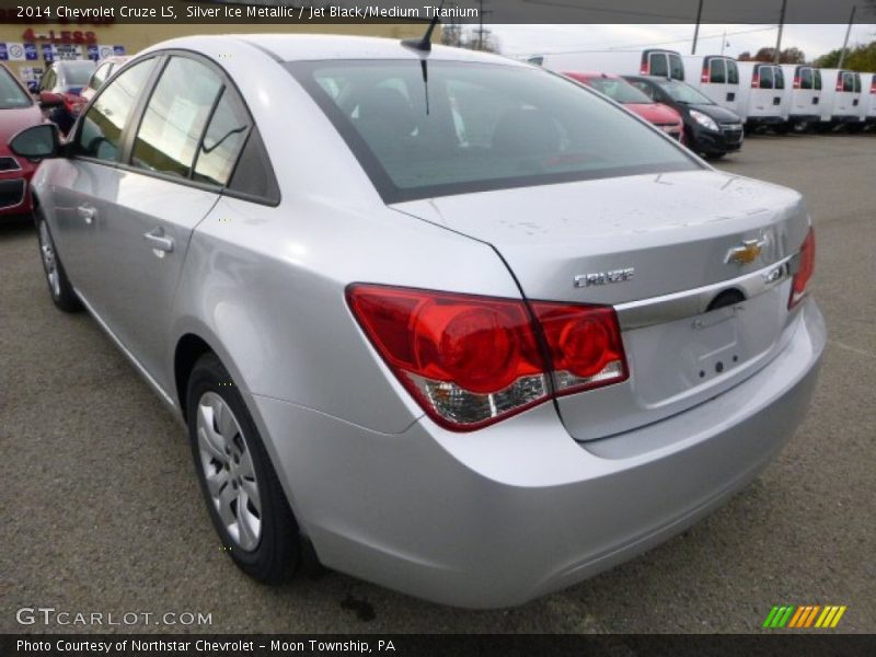 Silver Ice Metallic / Jet Black/Medium Titanium 2014 Chevrolet Cruze LS