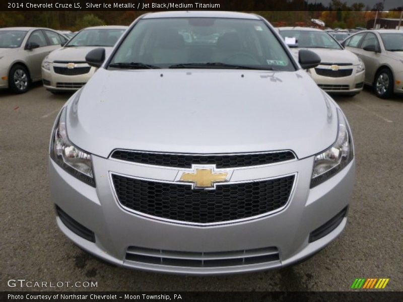 Silver Ice Metallic / Jet Black/Medium Titanium 2014 Chevrolet Cruze LS