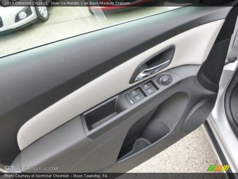 Silver Ice Metallic / Jet Black/Medium Titanium 2014 Chevrolet Cruze LS